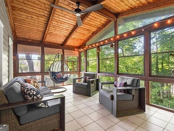 3rd image of 4285 Blackland Way