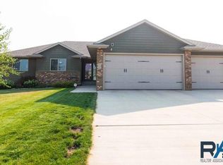 5200 S Bahnson Ave, Sioux Falls, SD 57108