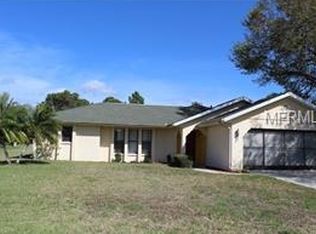 3266 Meadow Run Dr, Venice, FL 34293