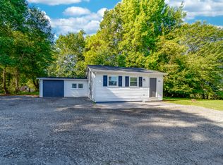 450 13th Ave NE, Hickory, NC 28601