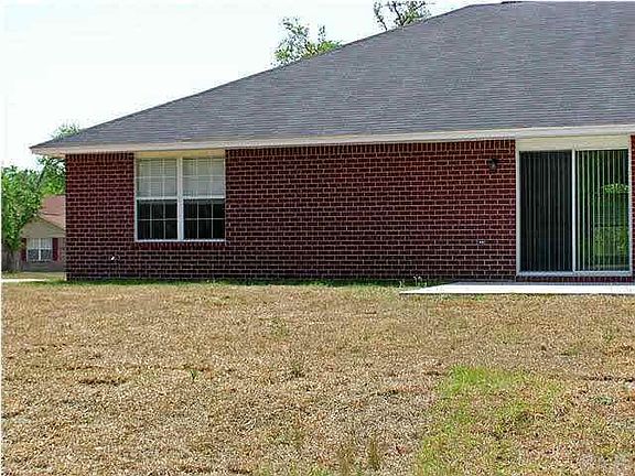 2nd image of 1862 Bay Oaks Cir
