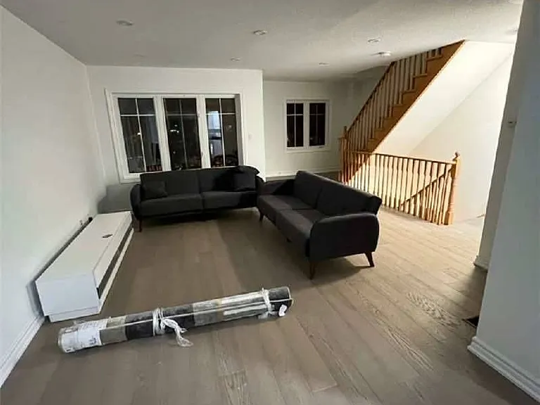 365 Murray Ross Pkwy #6 — Photo 1