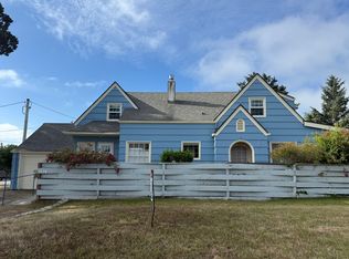 1114 Bay Ave, Ocean Park, WA 98640
