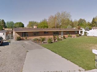 523 N Ely St, Kennewick, WA 99336