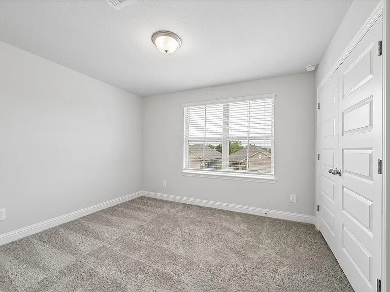 10 Greenbriar Loop — Photo 12