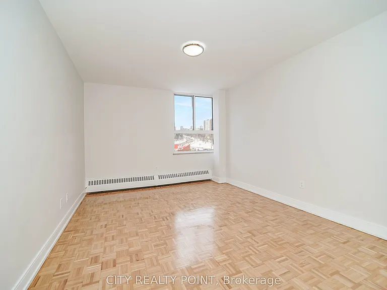 6200 Bathurst St #1504 — Photo 9