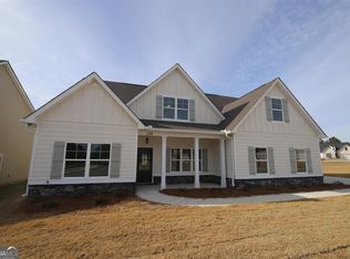 102 Grace Ct, Lagrange, GA 30241
