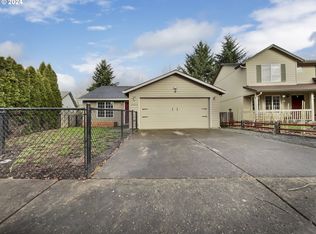 10004 NE 20th St, Vancouver, WA 98664