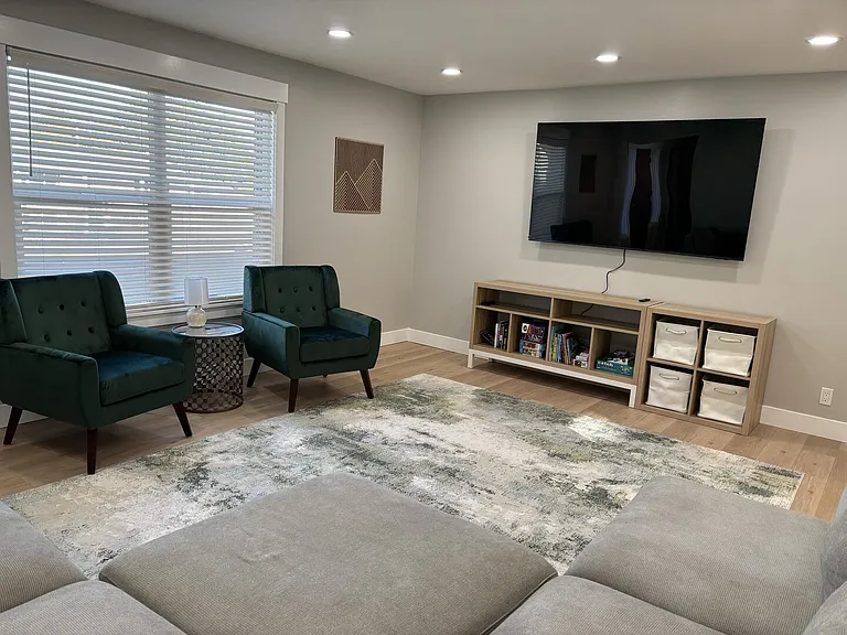 S Quail Hollow Dr — Photo 3
