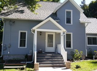 125 Pleasant St, Sharon, WI 53585