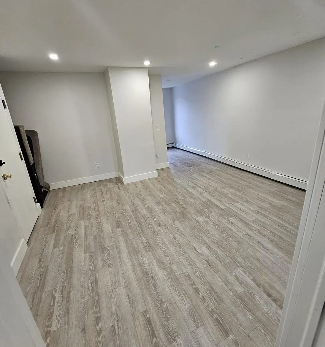 2 bed, 1200 sqft, $2,350 — Photo 3