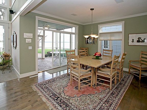 4th image of 15560 Landings Ave