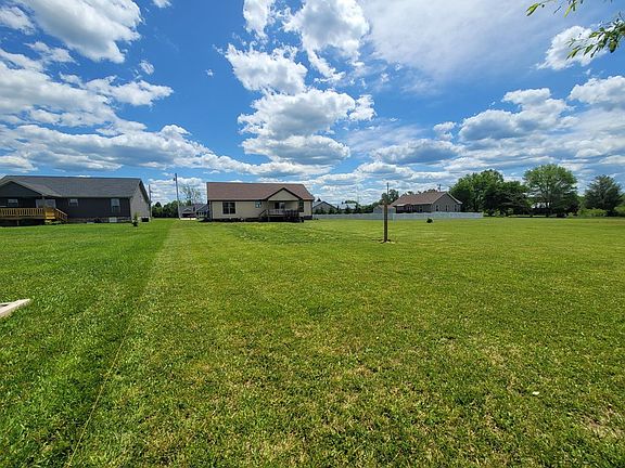 4th image of 105 Glory Ln