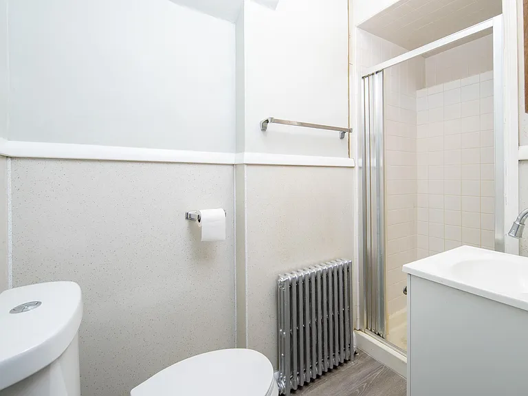 159 Hoosick St #1F — Photo 24