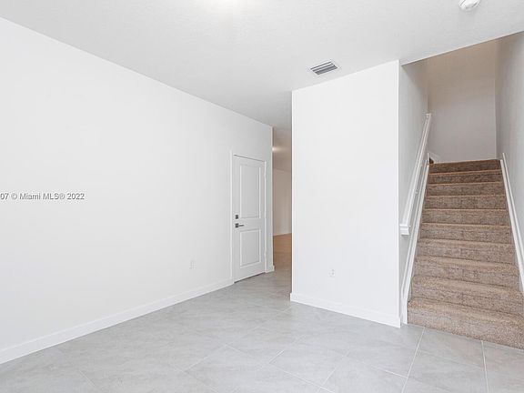 3rd image of 1774 SE 9th Ave #1774
