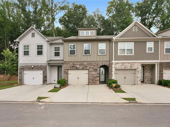 2251 Triple Crown Ln, Lithonia, GA 30058