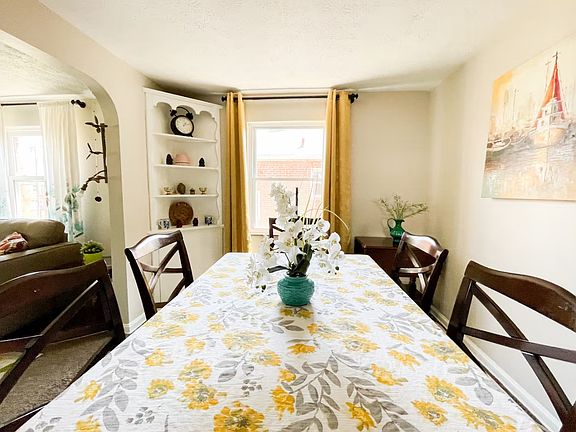 5th image of 488 E 222nd St #2
