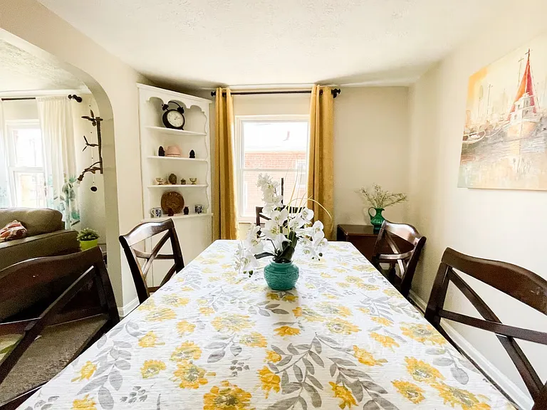 488 E 222nd St #2 — Photo 5