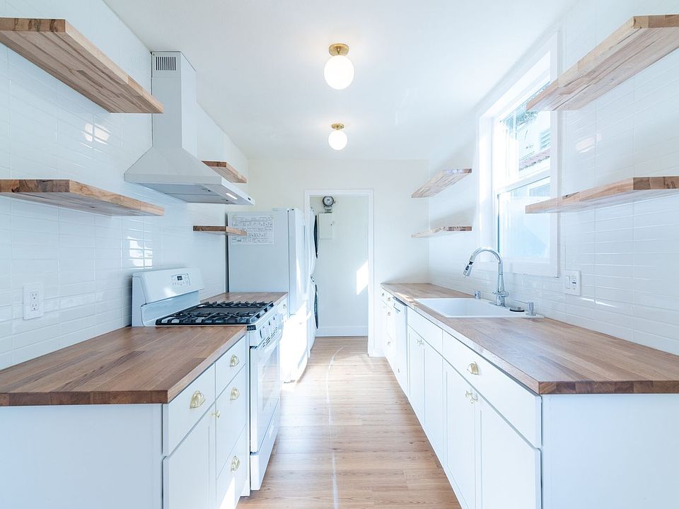 1st image of 3306 Griffin Ave #3308