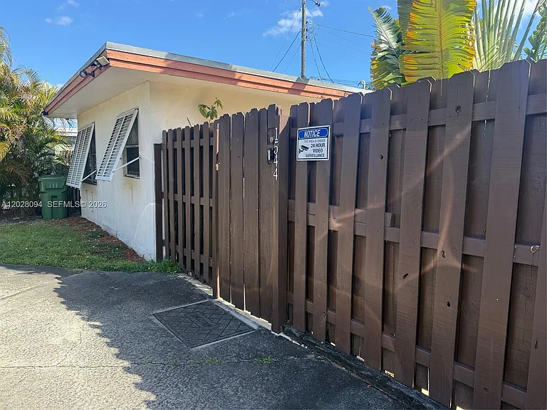 1544 NW 4th Ave — Photo 4