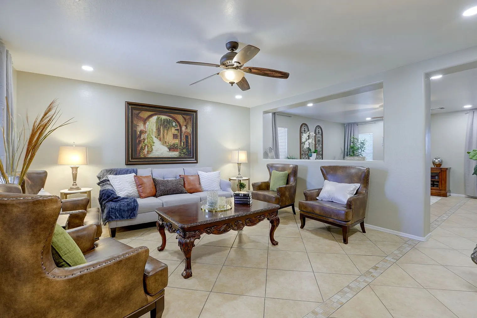 3 bed, 2.0 bath, 2540 sqft, $3,496 — Photo 2