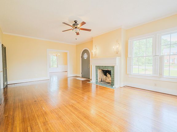 5th image of 268 S Park Ave