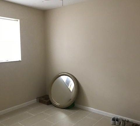 5th image of 817 22nd St APT 3