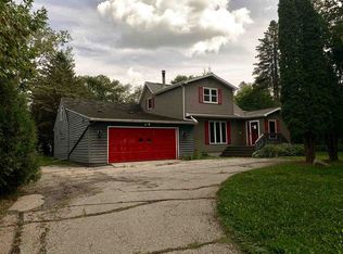 1020 Lakeview Dr, Algoma, WI 54201