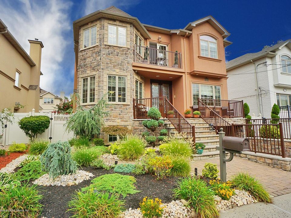 1st image of 9 Joline Ln