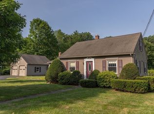 684 Franklin St, Belchertown, MA 01007