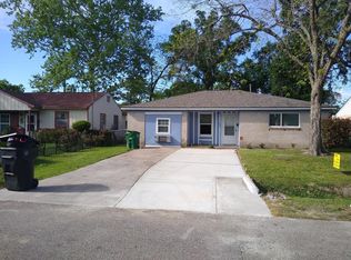 3126 Proswimmer St, Houston, TX 77088