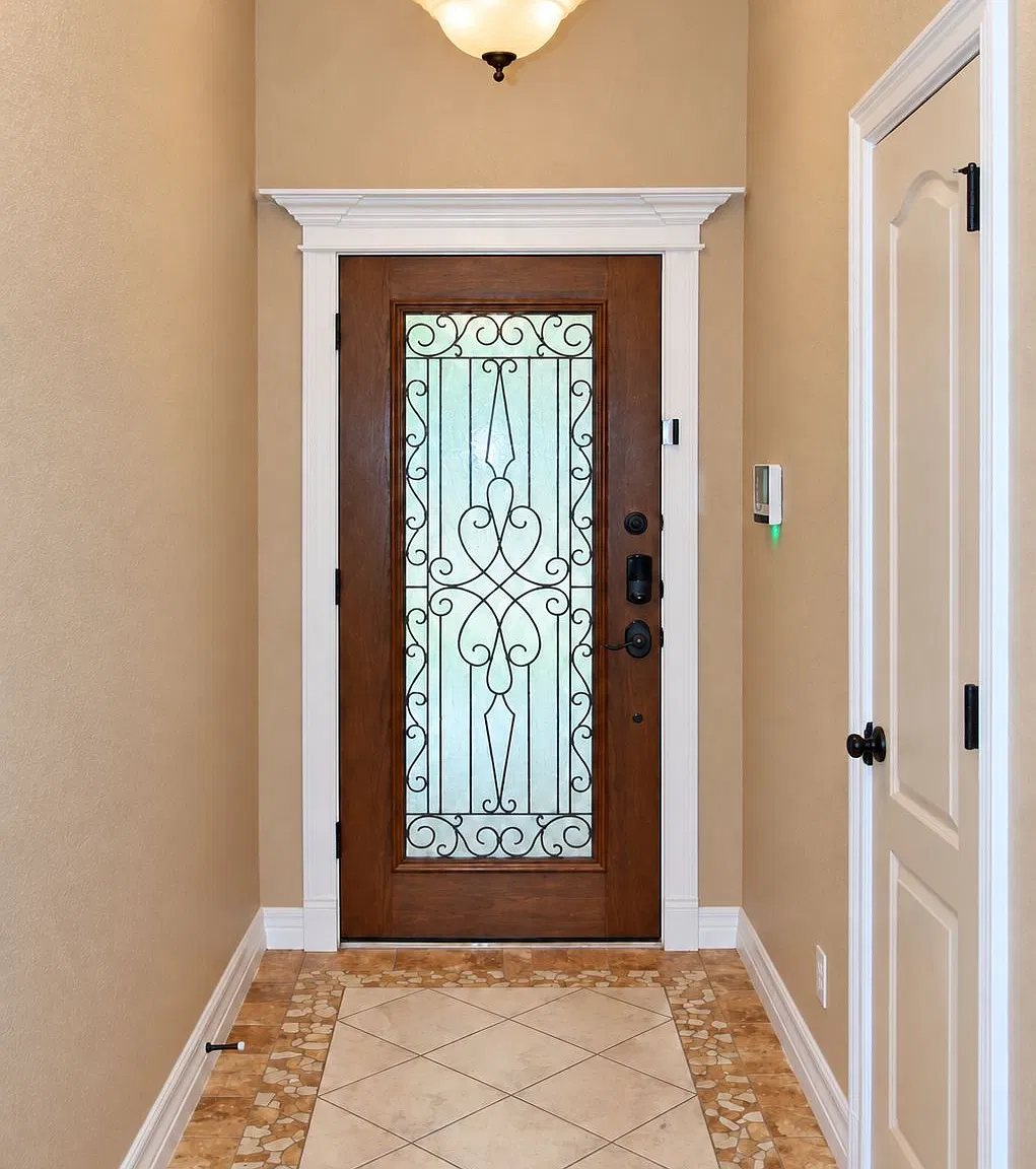 4 bed, 2000 sqft, $1,975 — Photo 4