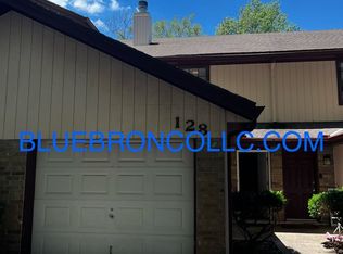 128 SW Oxford Pl, Lees Summit, MO 64063