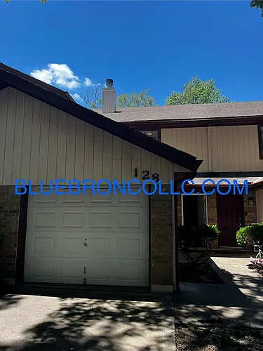 128 SW Oxford Pl Photo 1