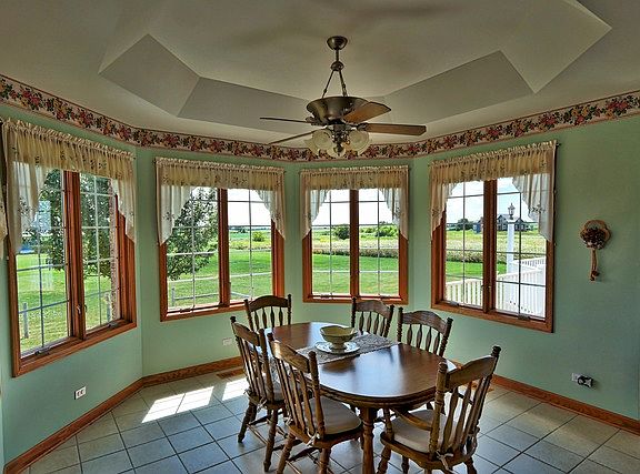 4th image of 14317 Windsor Ct