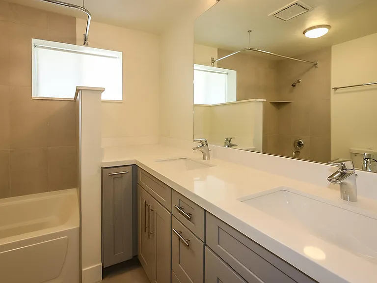 1580 E Sunnyside Ave — Photo 18