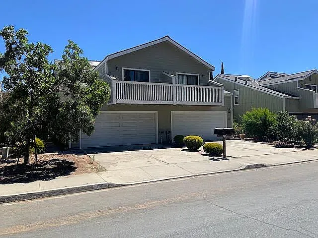 3 bed, 1700 sqft, $4,295 — Photo 1