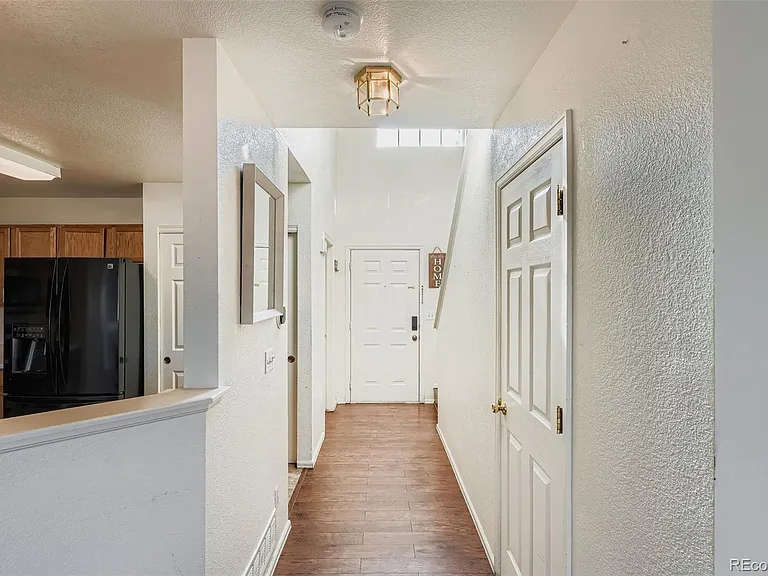 1159 S Waco St #C — Photo 3