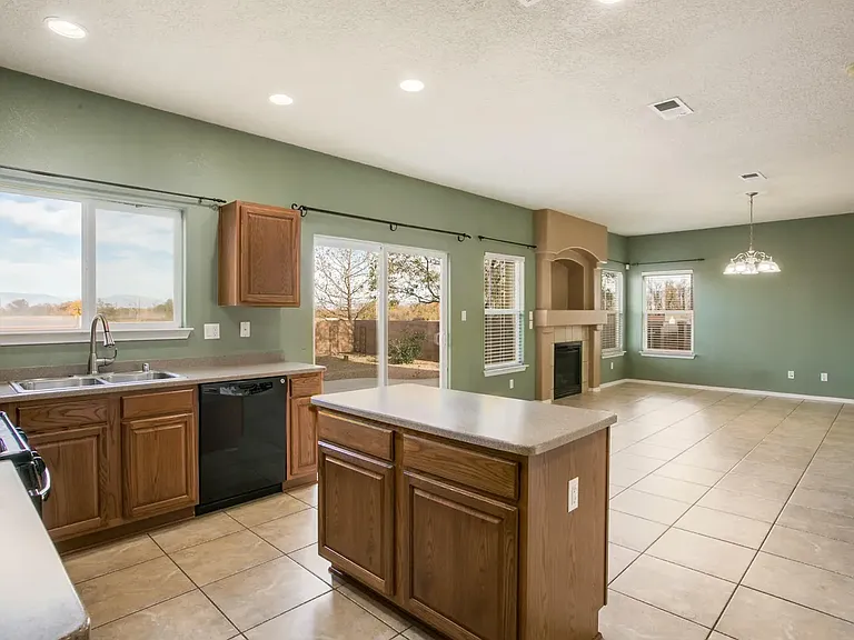 970 Carnival Ct NW — Photo 30