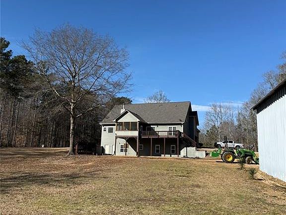 2nd image of 1170 Sleepy Hollow Rd