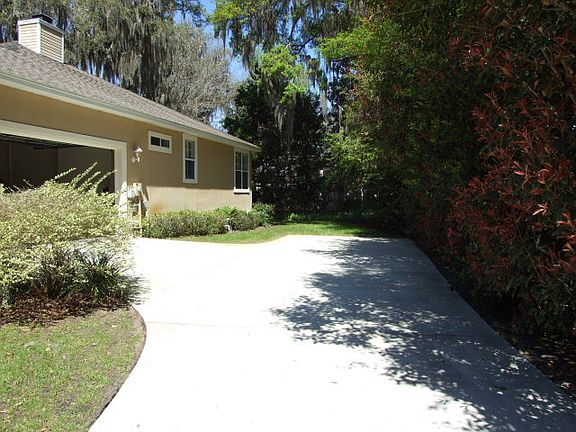 4th image of 1064 Sea Palms West Dr