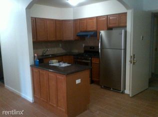 2541 37th St, Astoria, NY 11103