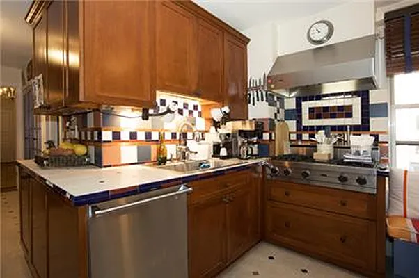 Sold by Time Equities, Inc. | media 11