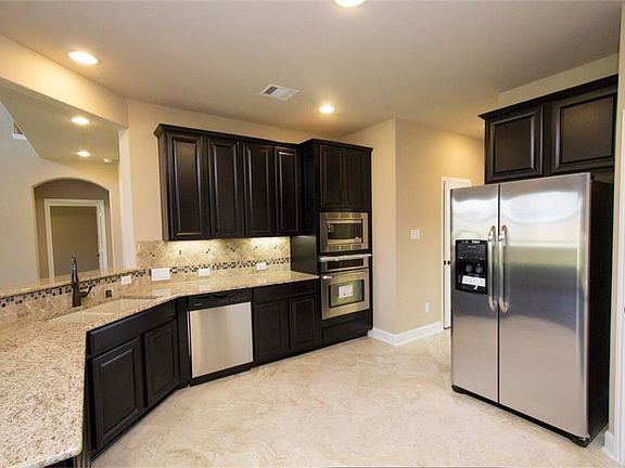 3rd image of 9915 Daisy Clover Ct