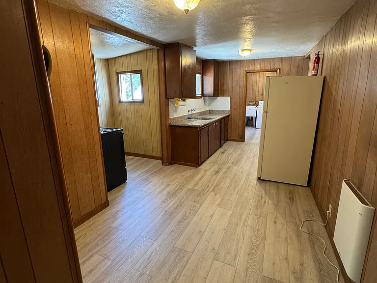 510 S Weed Blvd #B — Photo 7
