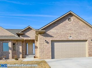 2504 Rokeby Rd, Lincoln, NE 68512