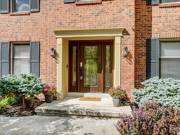 3rd image of 7824 Montreal Ct