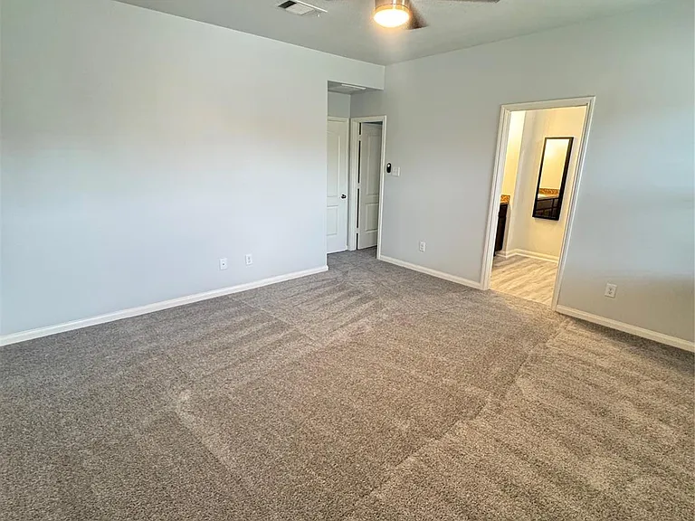 2050 Wilde Elm Dr — Photo 26