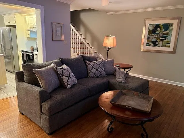 1113 Ashport Rd — Photo 3
