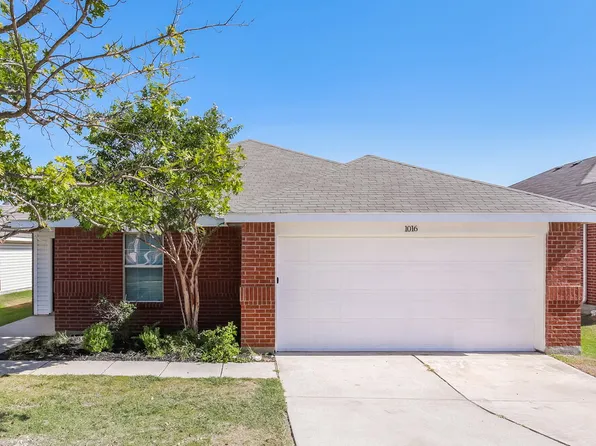 1016 Fort Apache Dr, Haslet, TX 76052